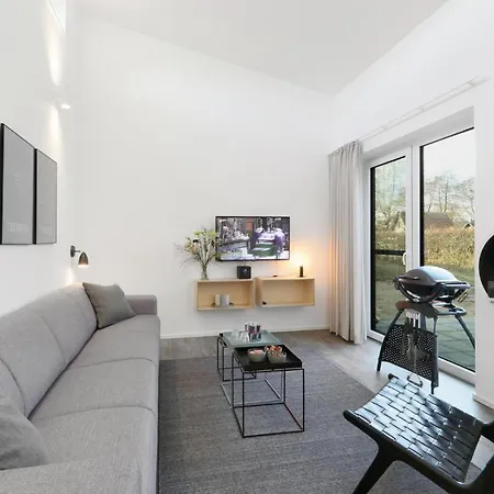 2 Bedroom Awesome In Lembruch-duemmer *